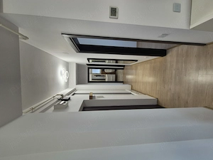 Vand apartament 3 camere  - imagine 2