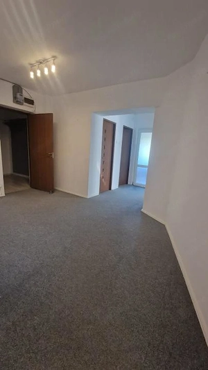 UNIVERSITATE - proprietar, BLOC 1980, AP 4 camere decomandat - imagine 10