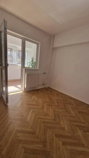 UNIVERSITATE - proprietar, BLOC 1980, AP 4 camere decomandat - imagine 13