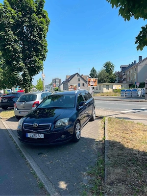 toyota avensis 2.0 diesel  - imagine 3