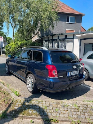 toyota avensis 2.0 diesel  - imagine 5