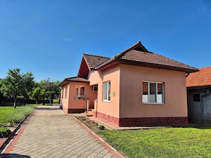 Casa de vanzare individuala in localitatea Spini Hunedoara, DN7