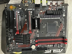  placă de bază Gigabyte GA-990X-Gaming SLI echipată cu soclu AM3+