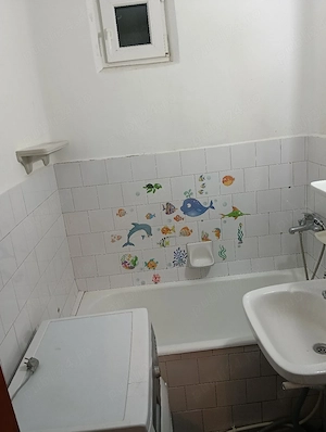 ofer spre închiriere garsoniera 