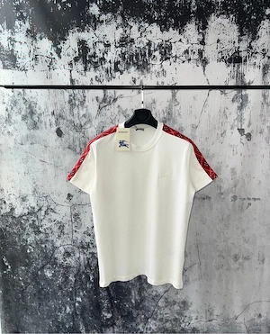 Tricou Burberry Colectia 2026