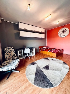 Proprietar vând apartament 1 cam. decomandat, tip studio, bloc nou, Complex Studentesc - imagine 2