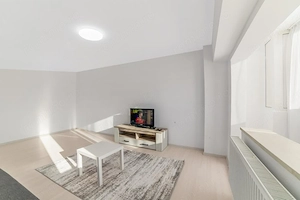 Garsonieră decomandată, 41 mp, renovată integral | Sebastian | Bloc 1987 - imagine 2