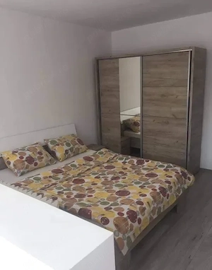Inchiriez apartament 2 camere decomandat zona Circumvalatiunii - imagine 4