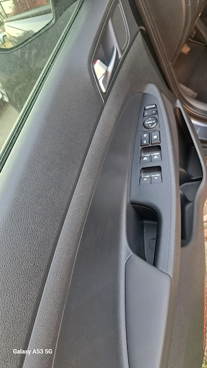 Vând HYUNDAI TUCSON an 2020, benzină - imagine 4