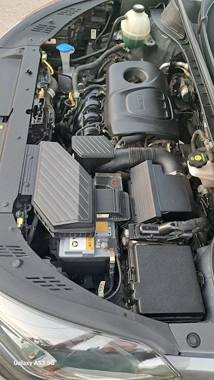 Vând HYUNDAI TUCSON an 2020, benzină - imagine 8