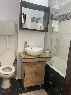 Apartament 2 camere, decomandat, zona Lujerului  - imagine 9