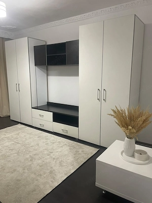 Apartament 2 camere, decomandat, zona Lujerului  - imagine 2