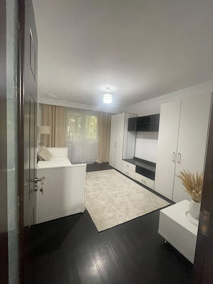 Apartament 2 camere, decomandat, zona Lujerului  - imagine 3