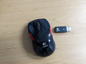 Mouse LOGITECH M525 Wireless + Adaptor Usb
