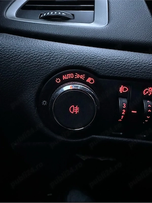 Opel Astra J - 1.7 CDTI - Pilot automat - AC - Comenzi pe volan vocale - Lumini Automate - etc.. - imagine 6