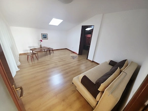 Casă / Vilă cu 5 camere de vânzare - imagine 10