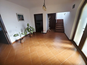 Casă / Vilă cu 5 camere de vânzare - imagine 20