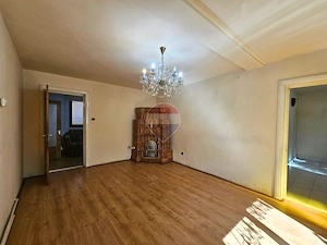 Vilă 6 camere, Păulești — vis-a-vis de parc, langa padure - imagine 8