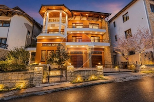 VILĂ EXCLUSIVISTĂ, REGIM HOTELIER, SCHEII BRASOVULUI - imagine 3