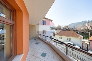 VILĂ EXCLUSIVISTĂ, REGIM HOTELIER, SCHEII BRASOVULUI - imagine 9