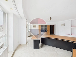 Apartament cu 3 camere de vanzare - Spatiu de birou - Rond Alba Iulia - imagine 5