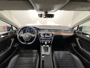 Volkswagen Passat - imagine 7