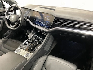 Volkswagen Touareg - imagine 10