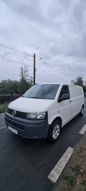 Volkswagen Transporter T5 2.0 TDI 140 CP   2013   varianta lungă - imagine 5