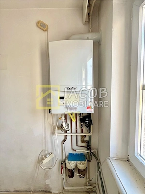 Apartament 2 camere decomandate, etaj 3, zona Energiei, str. Banatului 3 - imagine 4
