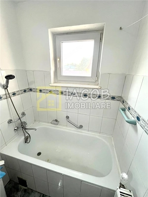 Apartament 2 camere decomandate, etaj 3, zona Energiei, str. Banatului 3 - imagine 13