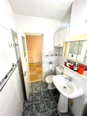 Apartament 2 camere decomandate, etaj 3, zona Energiei, str. Banatului 3 - imagine 14
