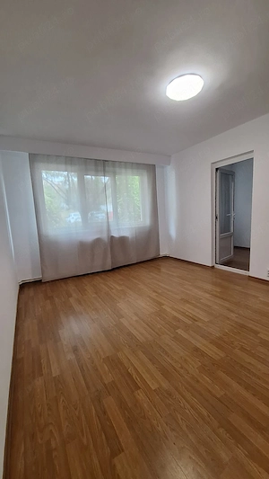 Apartament 2 camere, parter, Medgidia - imagine 5