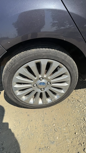 Ford fiesta MK VI 2009 - imagine 4