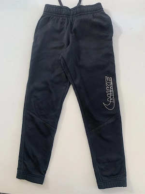 Pantaloni de trening Nike 7-8 ani 122-128 cm