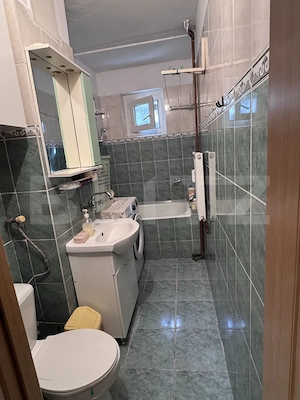 Apartament cu 2 camere, 38 mp, zona Malu Rosu - imagine 4