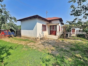 Casă 3 camere + 2.341 mp teren, zona centrală Recea, Argeș – 28.000 € - imagine 2