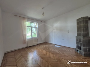 Apartament 3 camere semidecomandate, Centru, terasa, curte - imagine 2