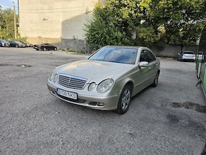 Mercedes E220 - imagine 2