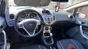 Ford fiesta MK VI 2009 - imagine 6