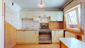 3 CAMERE, 78,4 MP | BLOC DIN 1990, ANVELOPAT | DOAMNA GHICA - imagine 11
