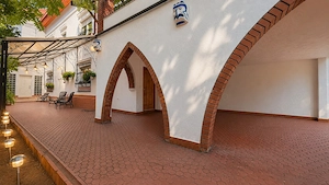 Vila zona Stefan cel Mare - 380 mp teren - 452 mp utili, Rezidential / Office - imagine 2