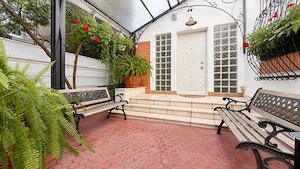 Vila zona Stefan cel Mare - 380 mp teren - 452 mp utili, Rezidential / Office - imagine 3