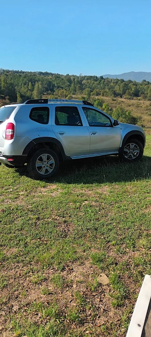 vand Dacia duster 170000km+un set de cauciucuri de iarna - imagine 2