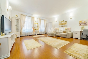 Apartament mobilat Centru Istoric Brasov - imagine 2