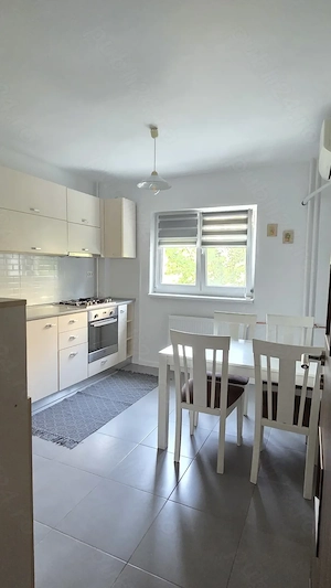 Inchiriez apartament 2 camere + loc de parcare   Tineretului - imagine 7