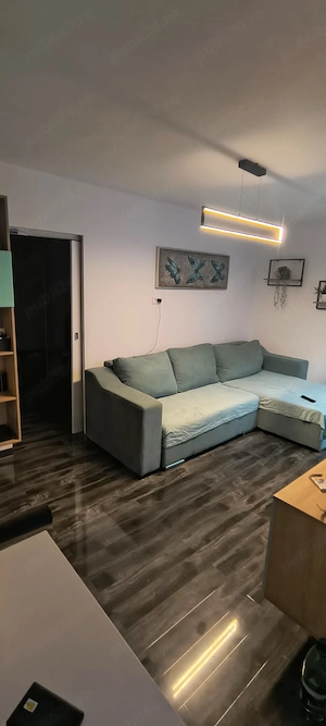 Proprietar vând apartament la parter 2 camere și cu centrala