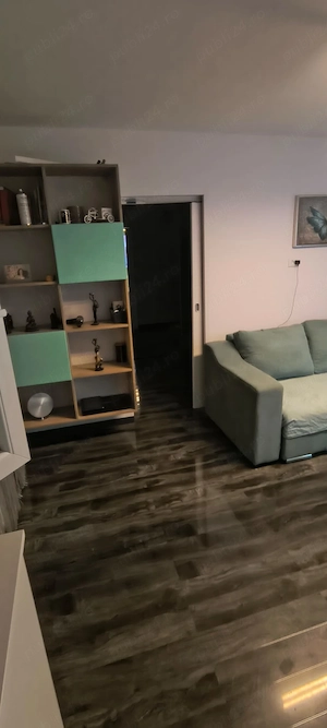 Proprietar vând apartament la parter 2 camere și cu centrala - imagine 2