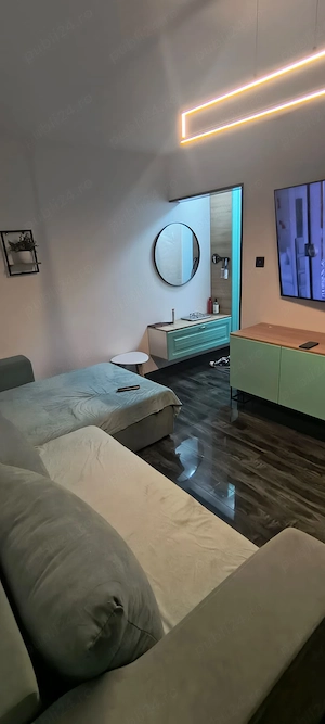 Proprietar vând apartament la parter 2 camere și cu centrala - imagine 3
