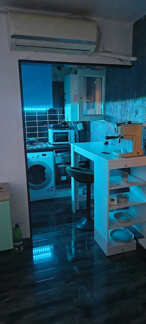 Proprietar vând apartament la parter 2 camere și cu centrala - imagine 7