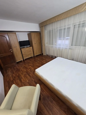 Apartament la inaltime, de inchiriat - imagine 2